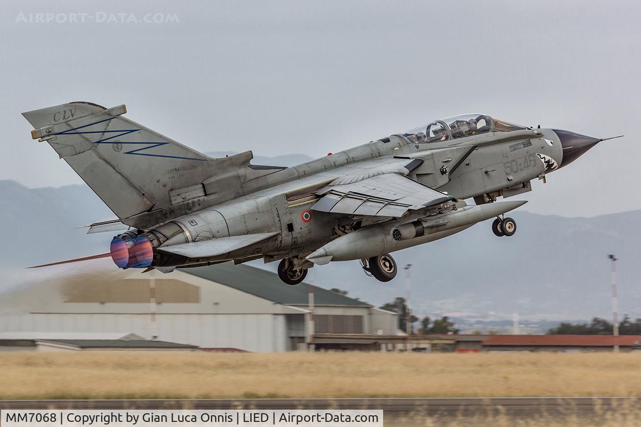 MM7068, Panavia Tornado ECR C/N 531/ECR05/5079, TAKEOFF 35R