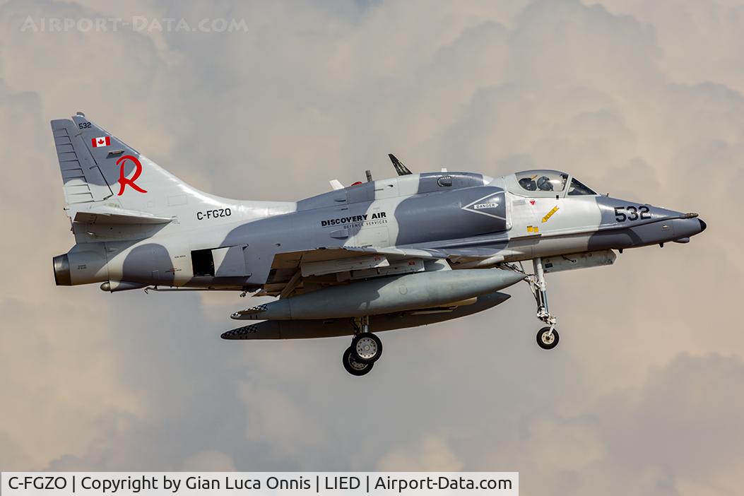 C-FGZO, 1976 Douglas A-4N Skyhawk C/N 14532, LANDING 35R