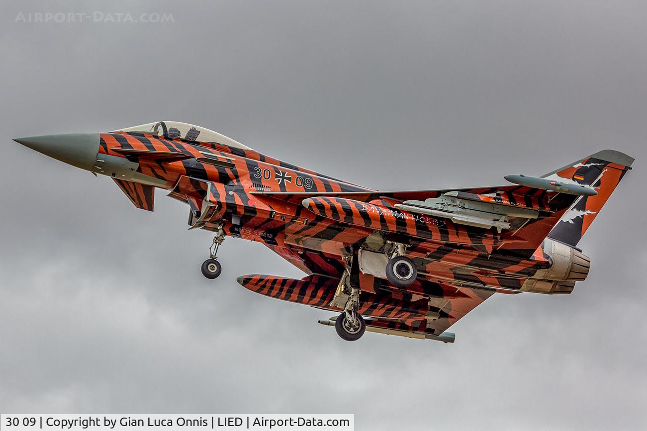 30 09, Eurofighter EF-2000 Typhoon S C/N GS004, LANDING 35R