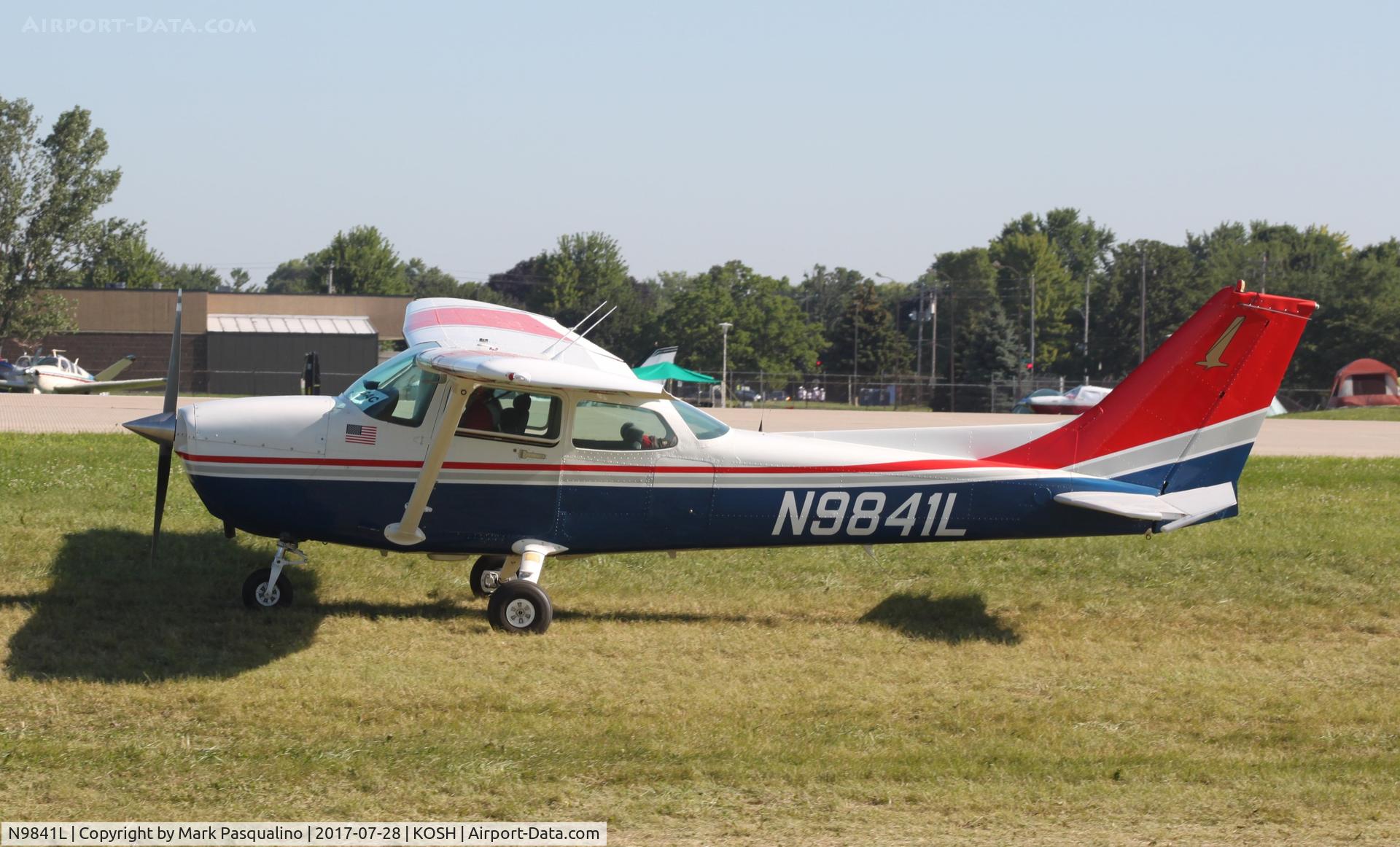 N9841L, 1986 Cessna 172P C/N 17276632, Cessna 172P