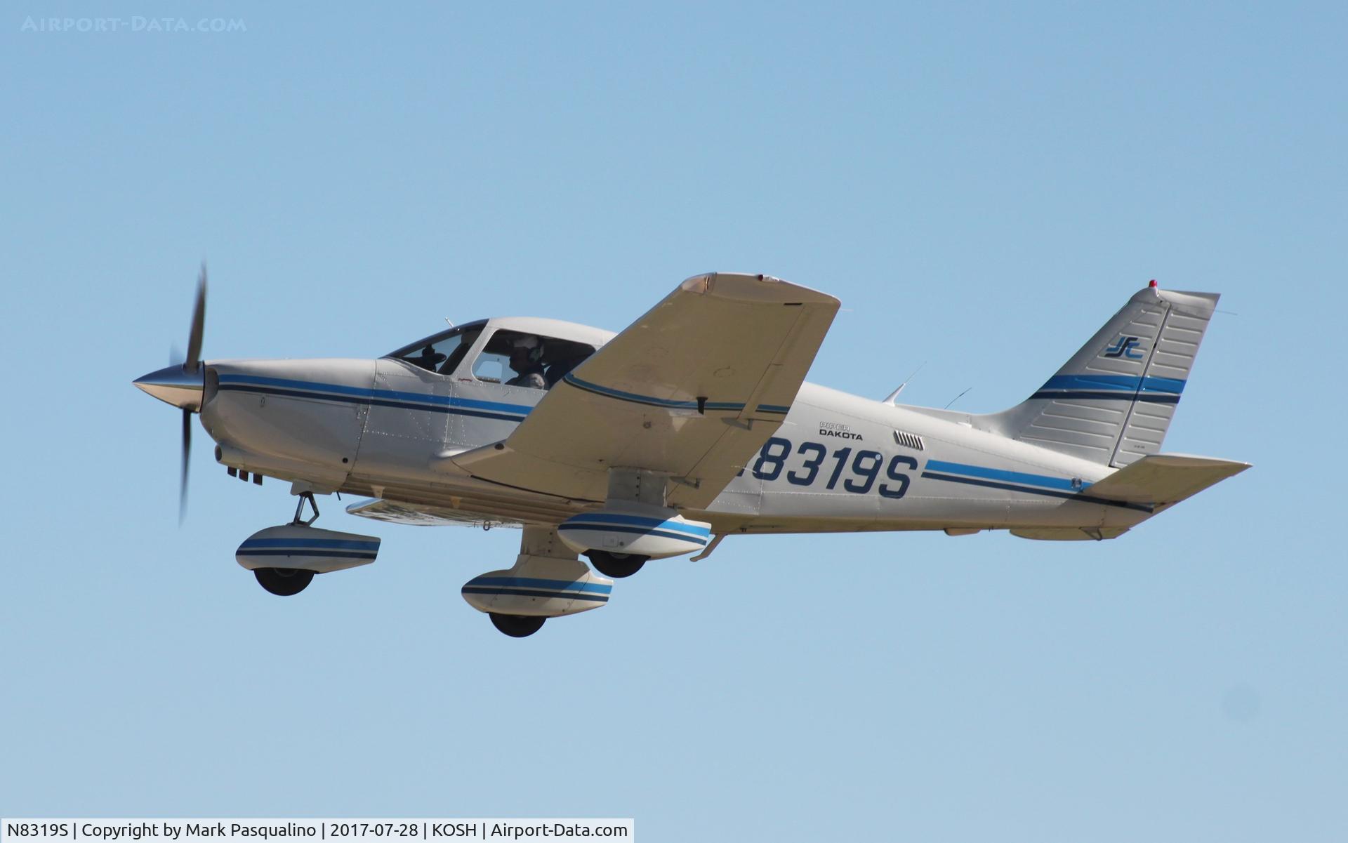 N8319S, 1982 Piper PA-28-236 Dakota C/N 28-8311007, Piper PA-28-236