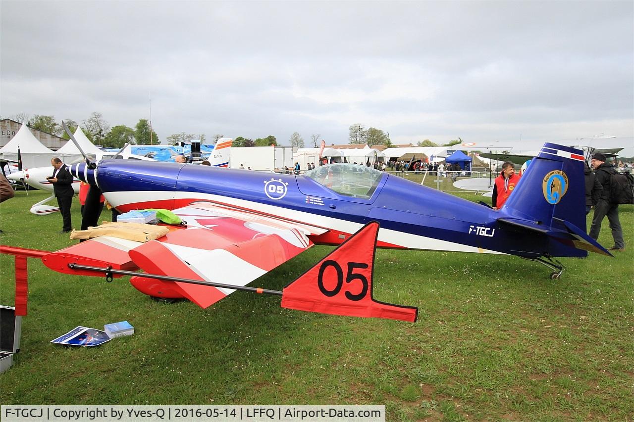 F-TGCJ, Extra EA-330SC C/N 05, Extra 330SC, French Air Force aerobatic team, Static park, La Ferté-Alais (LFFQ) air show 2016