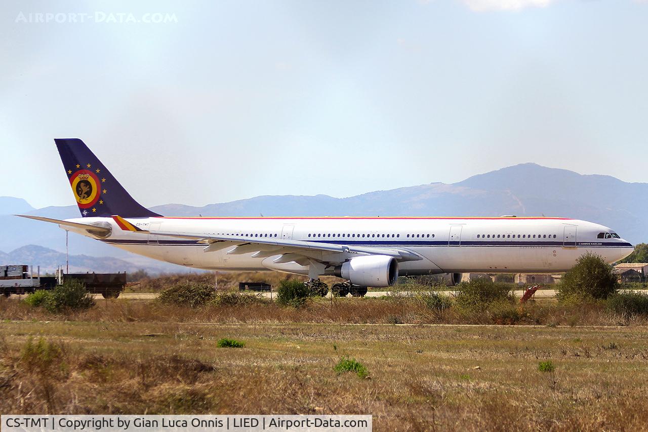 CS-TMT, 2009 Airbus A330-223 C/N 441, TAXI WAY