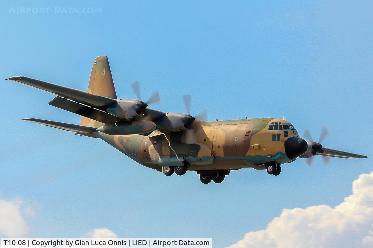 T10-08, 1979 Lockheed C-130H Hercules C/N 382-4835, LANDING 35R