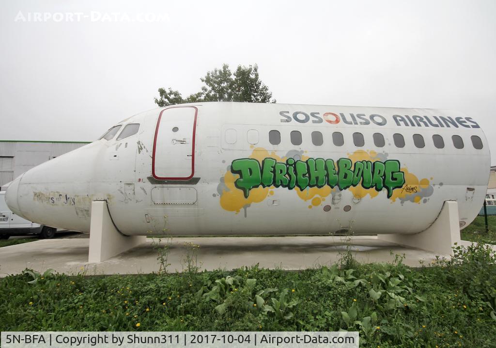 5N-BFA, 1981 Douglas DC-9-31 C/N 48142, First fuselage section preserved at one of Derichebourg facility in Toulouse Town... A rare sight to see a very oldest aircraft now ! Ex. Sosoliso aircraft stored at PGF then moved to LDE for scrapping...