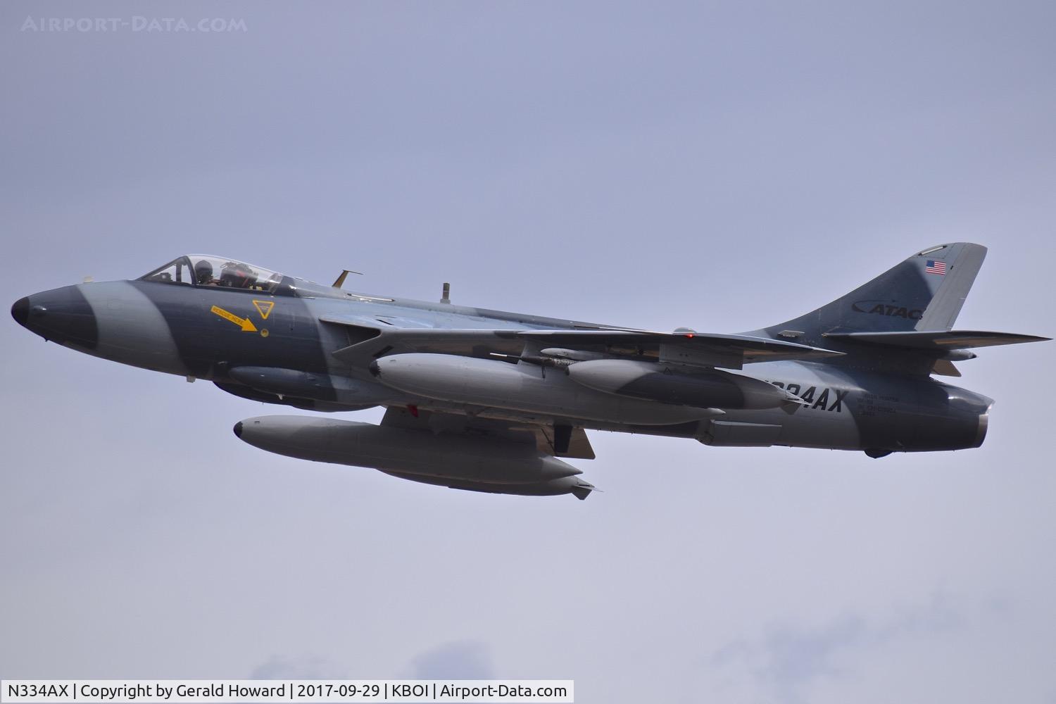 N334AX, Hawker Hunter F.58 C/N 41H-679904, Climb out from RWY 28L.