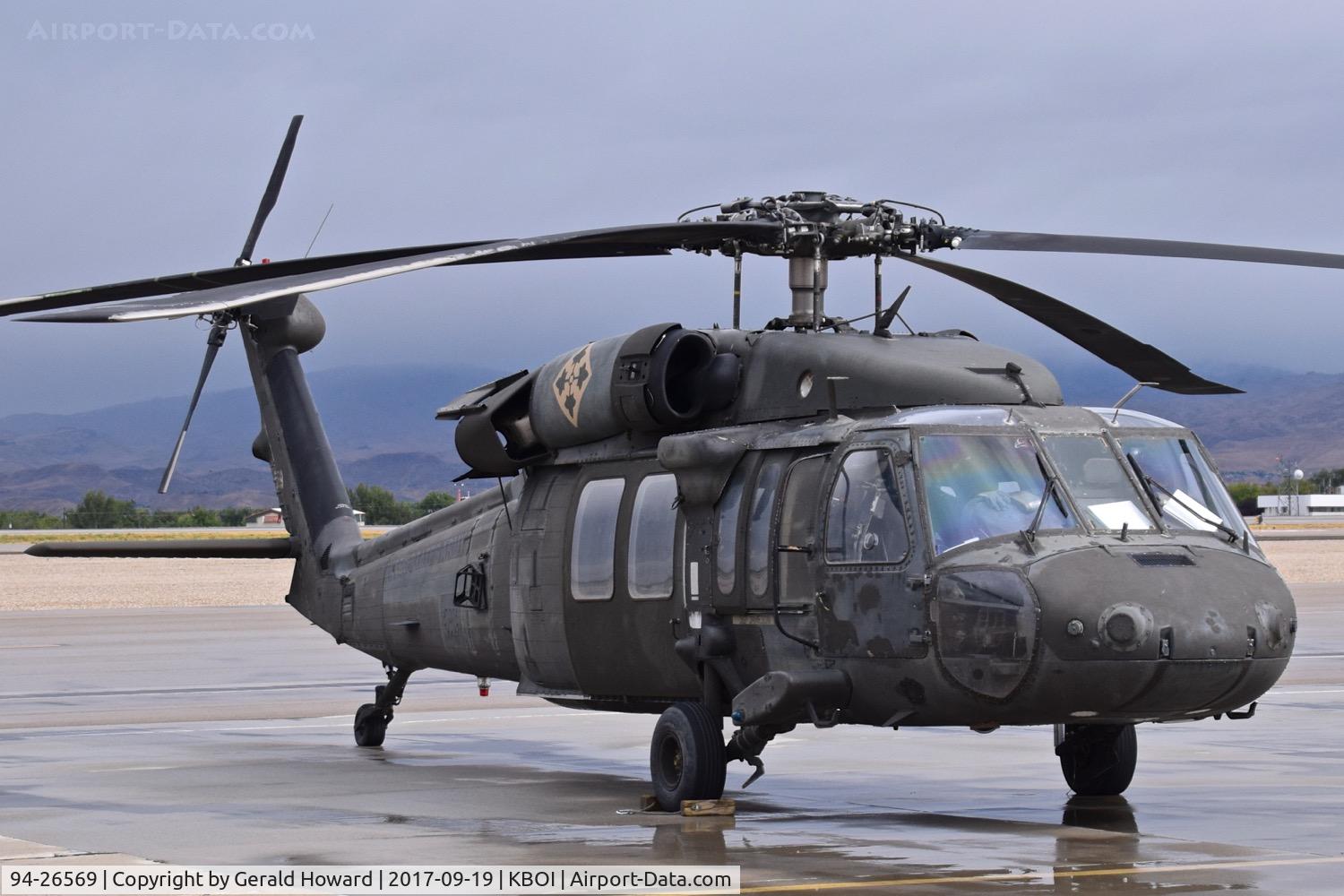 94-26569, 1994 Sikorsky UH-60L Black Hawk C/N 70.2089, Parked on the south GA ramp.