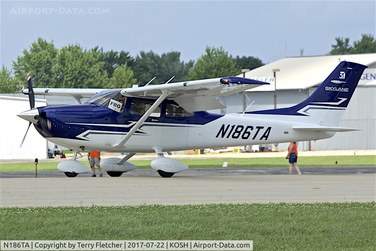 N186TA, 2017 Cessna 182T Skylane C/N 18283006, At 2017 EAA AirVenture at Oshkosh