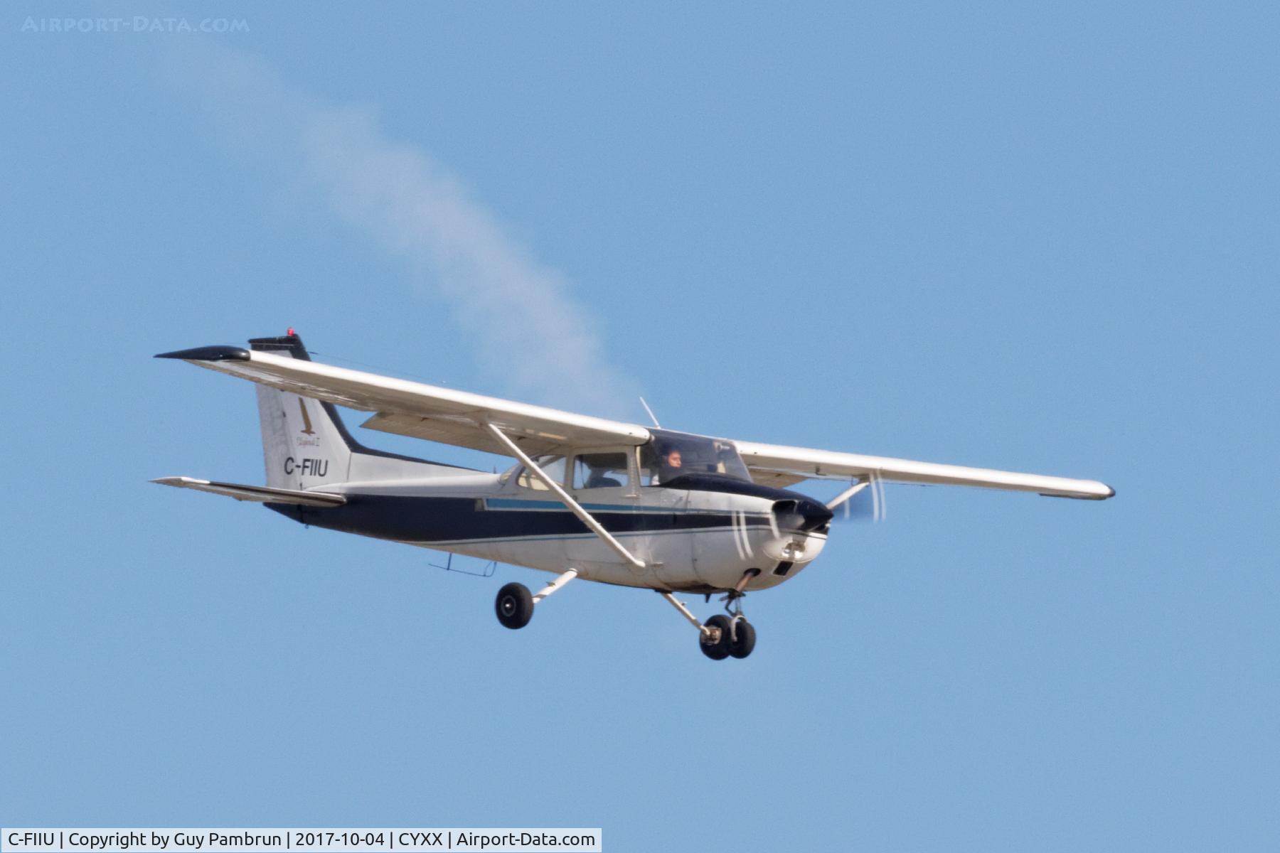 C-FIIU, 1974 Cessna 172M C/N 17263075, Landing