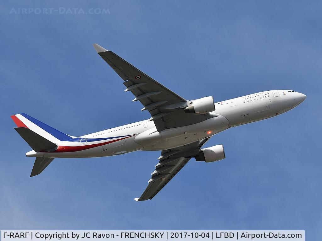 F-RARF, 1999 Airbus A330-223 C/N 240, French Air Force One take off runway 05