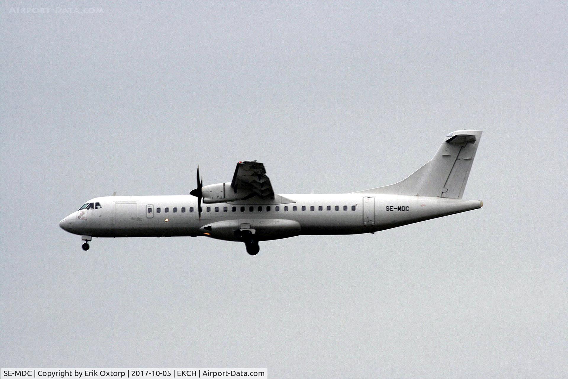SE-MDC, 2009 ATR 72-212A C/N 894, SE-MDC operating for SAS.Landing rw 22L