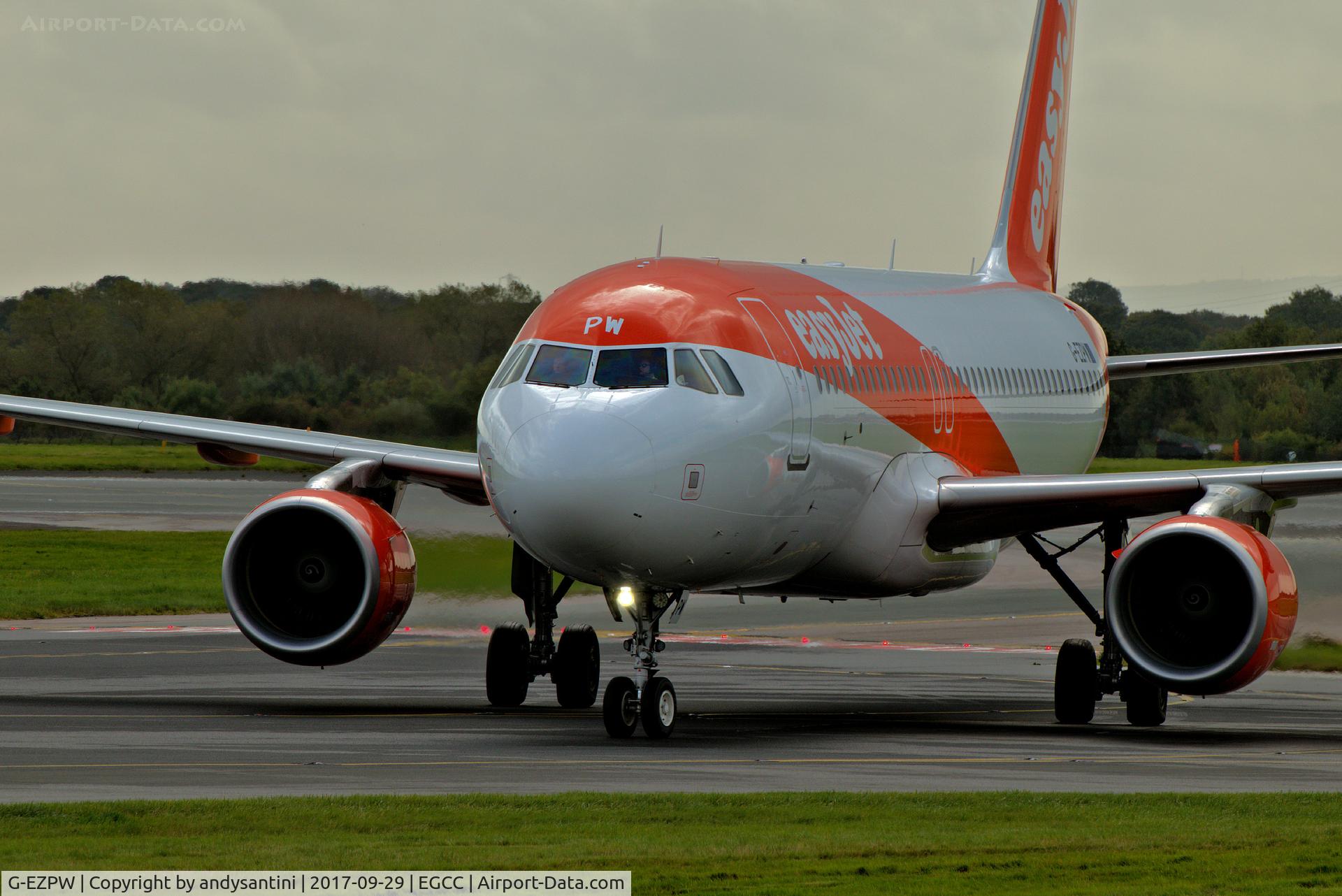 G-EZPW, 2017 Airbus A320-214 C/N 7549, taxing in to its gate/stand.