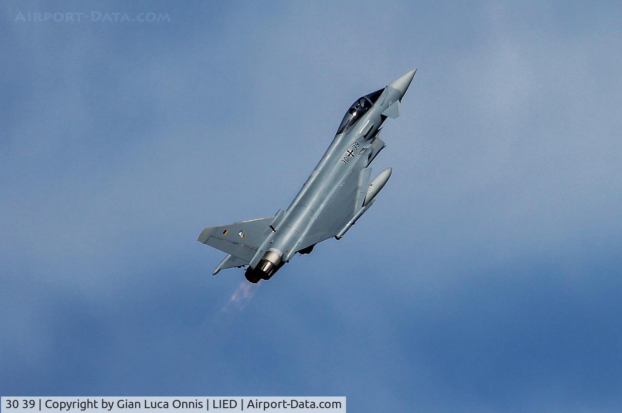 30 39, Eurofighter EF-2000 Typhoon S C/N 123/GS025, VERTICAL CLIMB