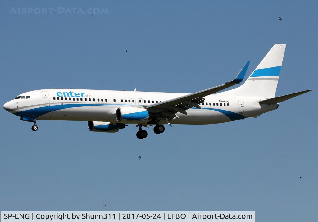 SP-ENG, 2002 Boeing 737-8CX C/N 32365, Landing rwy 32L