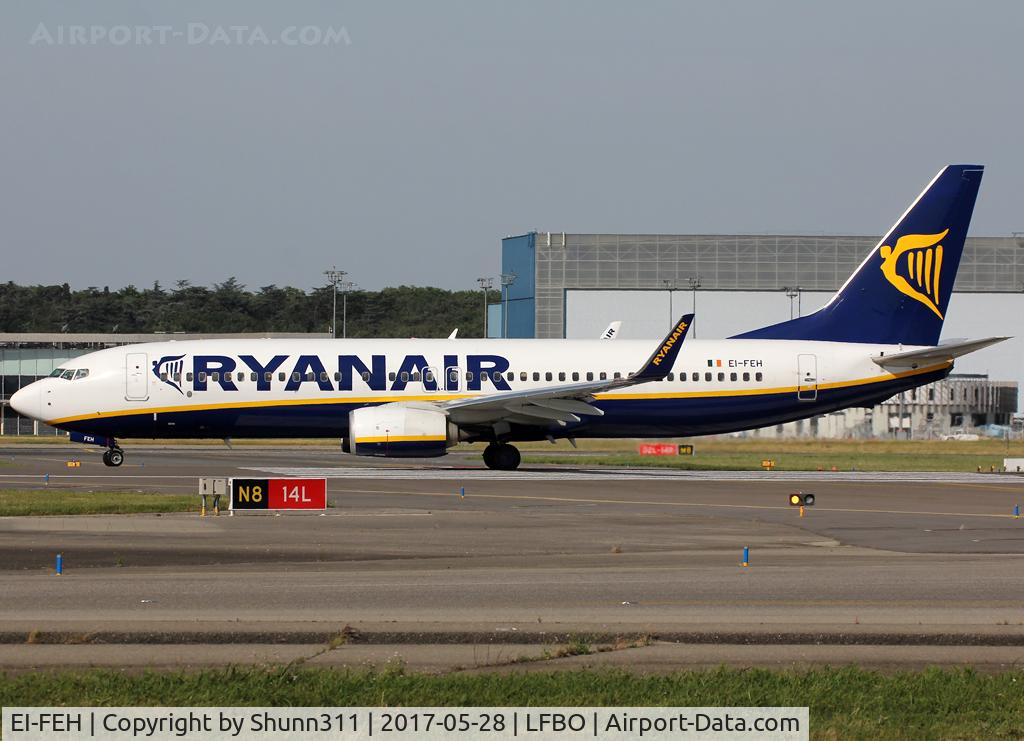 EI-FEH, 2014 Boeing 737-8AS C/N 44689, Ready for take off from rwy 14L