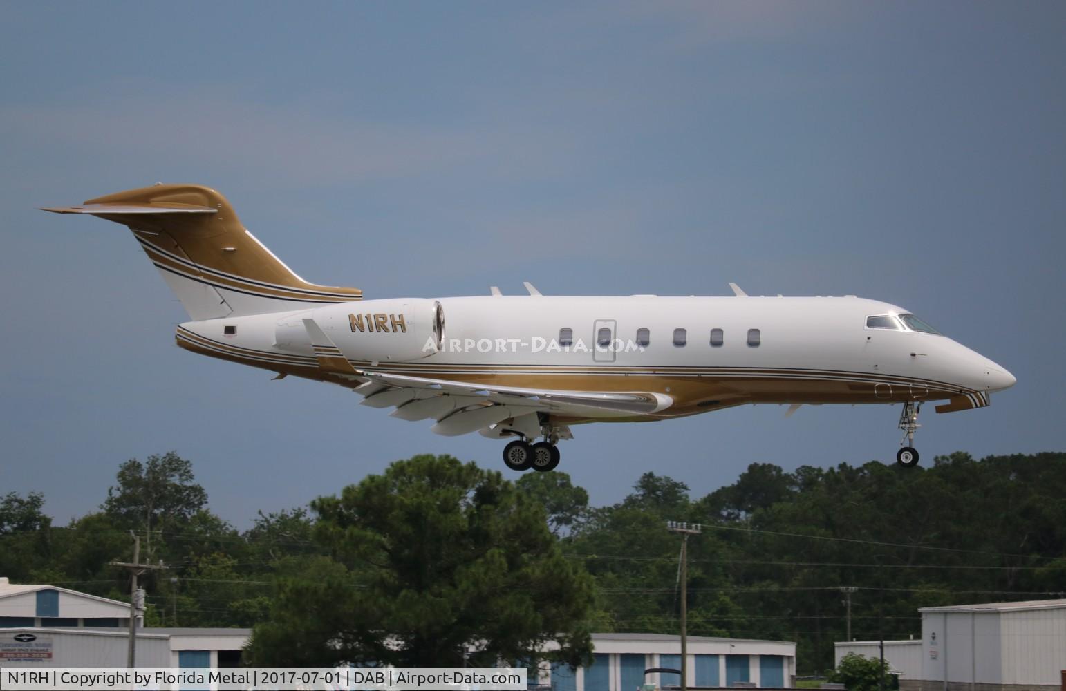 N1RH, 2012 Bombardier Challenger 300 (BD-100-1A10) C/N 20376, Hendrick Motorsports