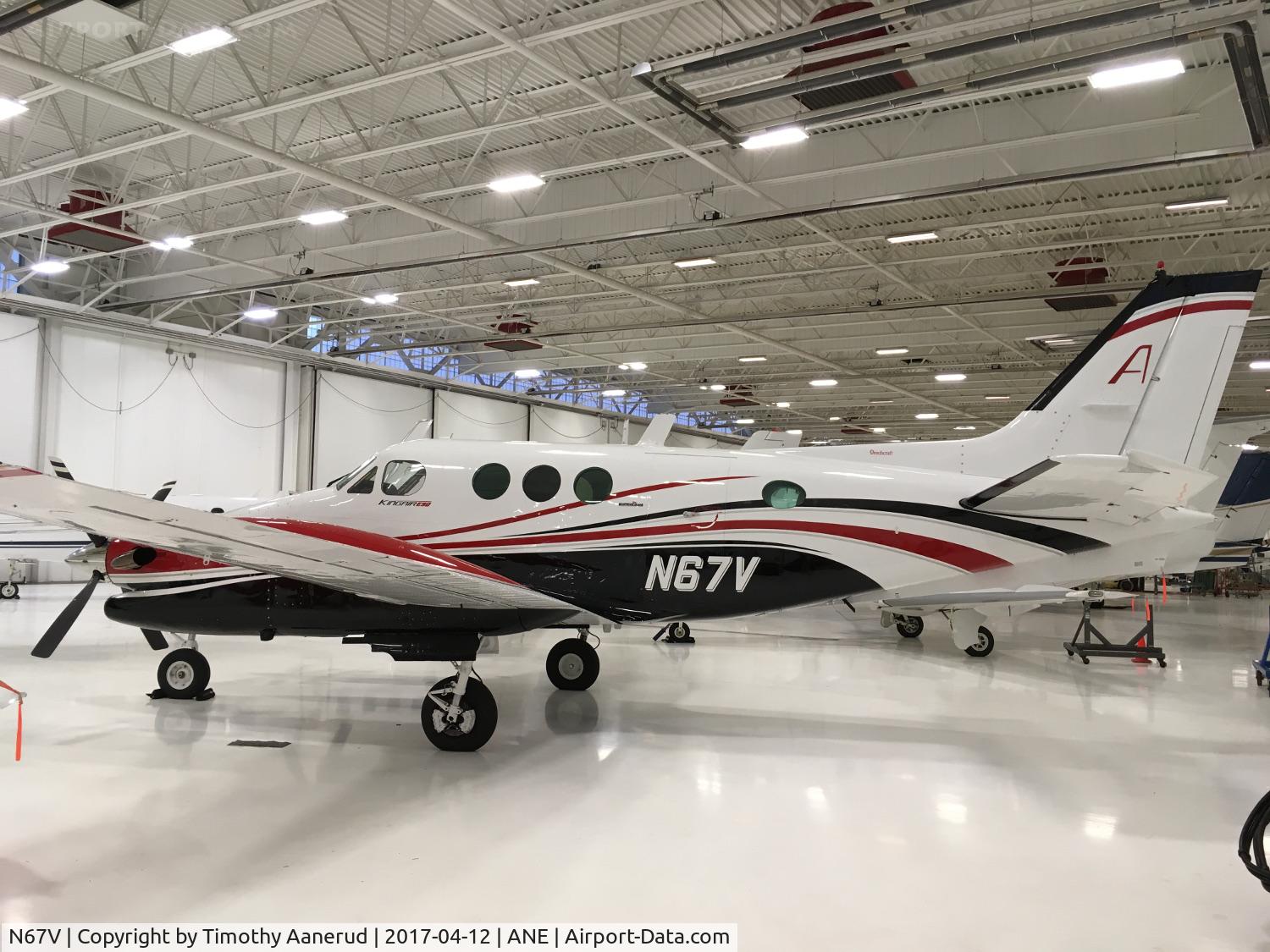 N67V, 1978 Beech E-90 King Air C/N LW-306, 1978 Beech E-90, c/n: LW-306