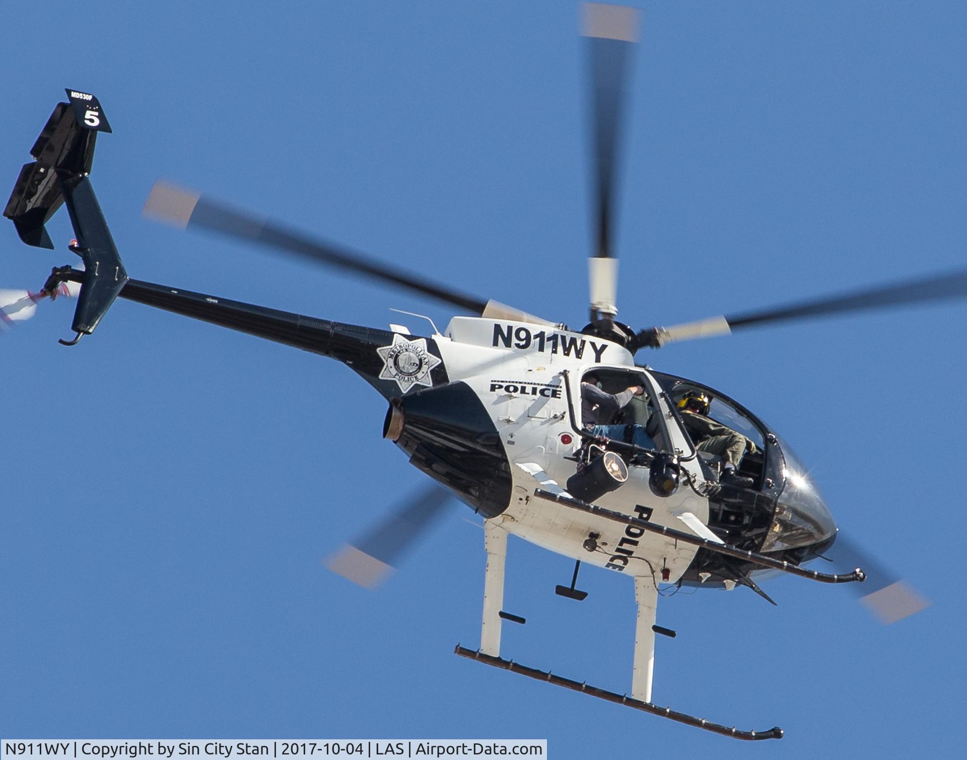 N911WY, 2000 MD Helicopters 369FF C/N 0144FF, Las Vegas Metro patrolling before Air Force 1 Landed.