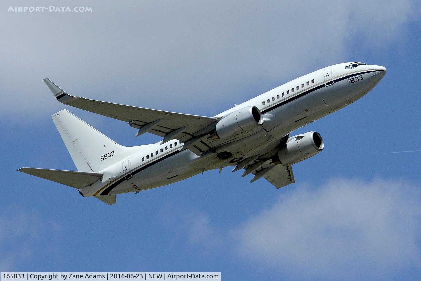 165833, 2002 Boeing C-40A (737-7AF) Clipper C/N 32597, Departing NAS Fort Worth
