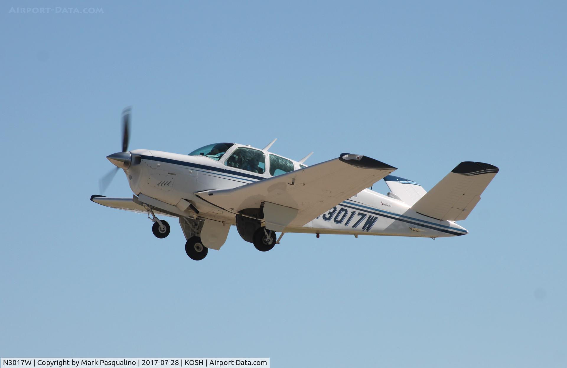 N3017W, 1973 Beech V35B Bonanza C/N D9520, Beech V35B