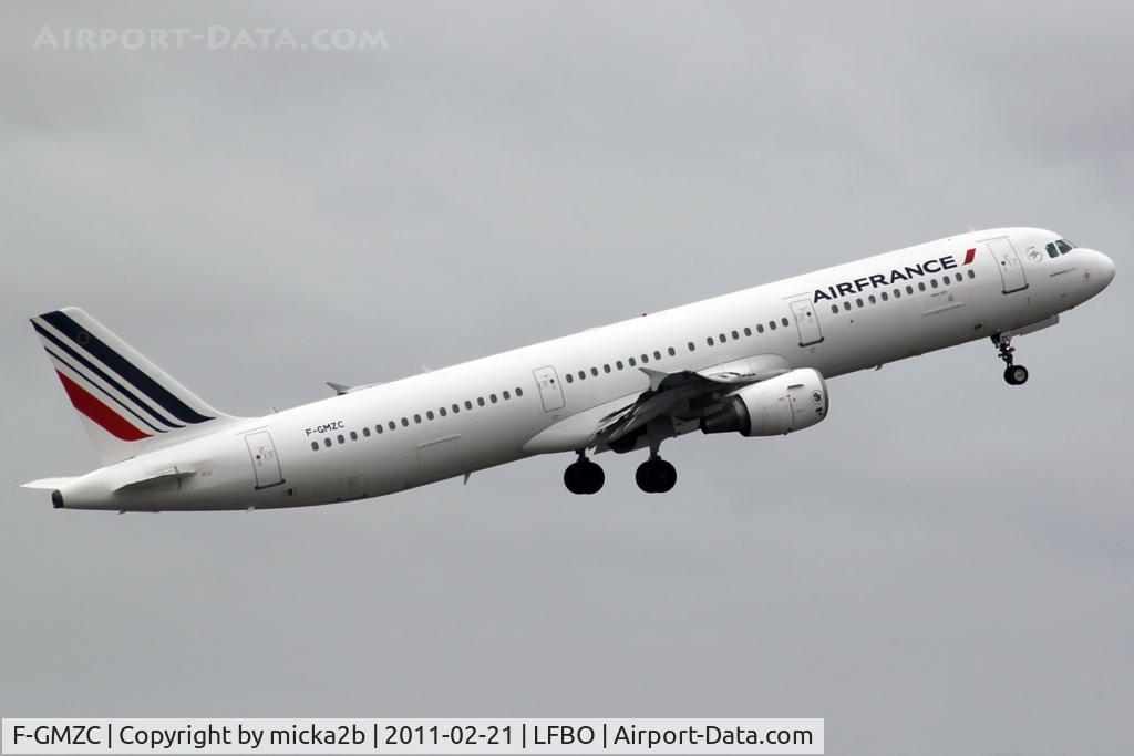 F-GMZC, 1995 Airbus A321-111 C/N 521, Take off