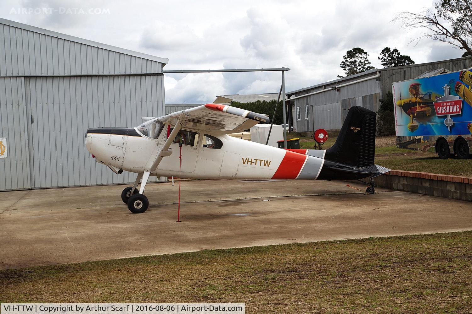 VH-TTW, 1956 Cessna 180 C/N 32303, Luskintyre Airfield NSW 2016
