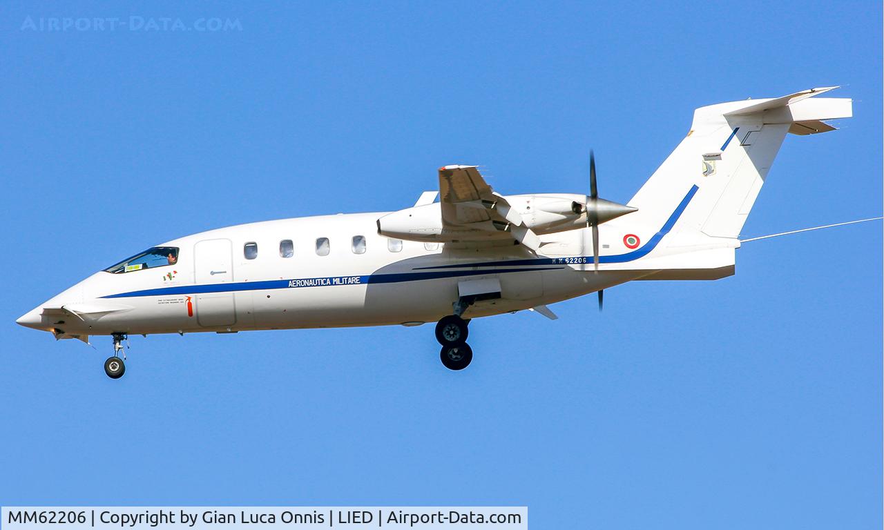 MM62206, Piaggio P-180AM Avanti C/N 1087, LANDING