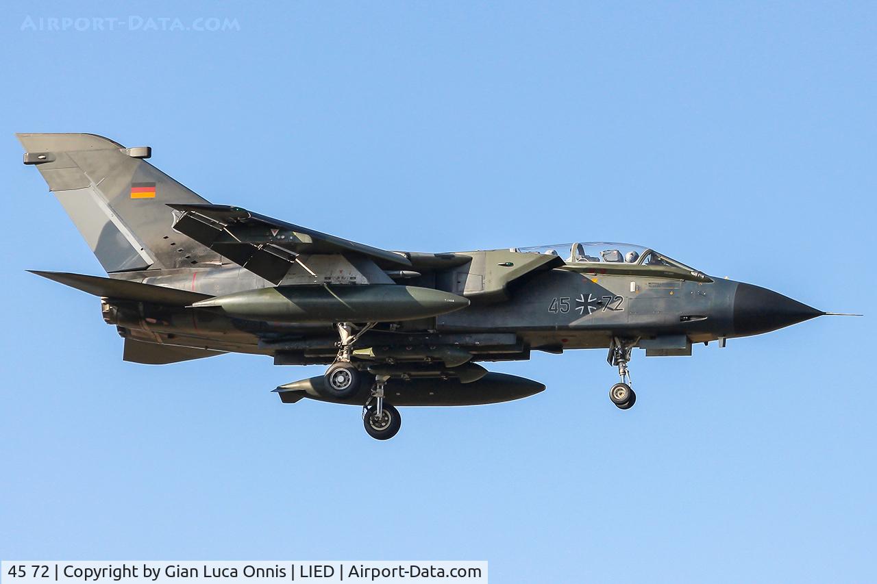 45 72, Panavia Tornado IDS C/N 680/GS215/4272, LANDING