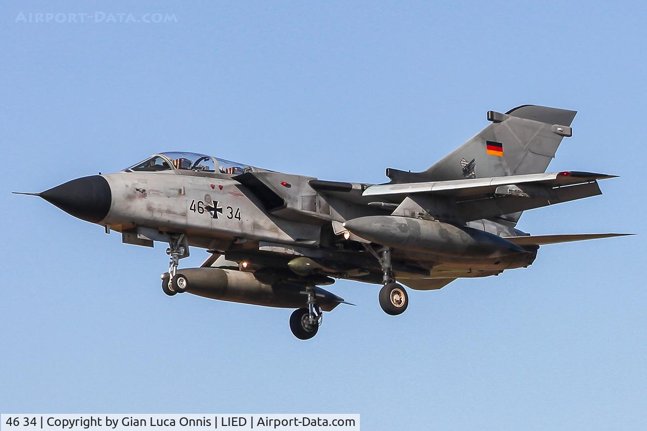 46 34, Panavia Tornado ECR C/N 847/GS267/4334, LANDING