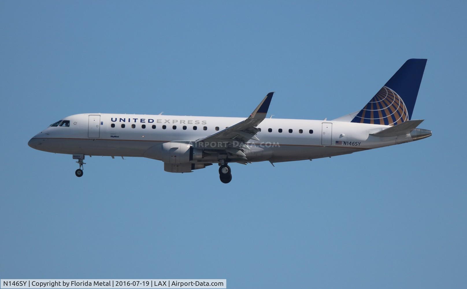 N146SY, 2015 Embraer 175LR (ERJ-170-200LR) C/N 17000491, United Express