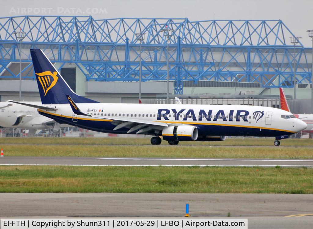 EI-FTH, 2016 Boeing 737-8AS C/N 44758, Arriving from flight...
