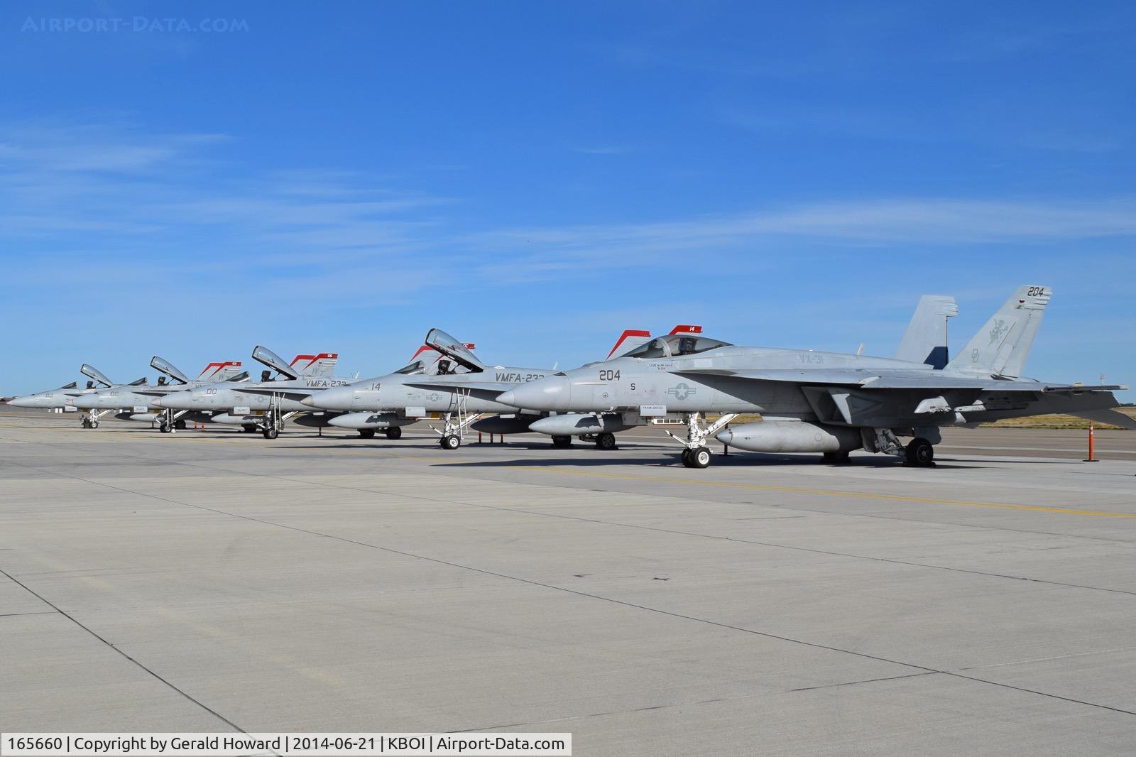 165660, Boeing F/A-18E Super Hornet C/N 1499/E014, Parked next to four F/A-18Cs from VMFA-232 on the south GA ramp. VX-31 (Air Test & Evaluation) 