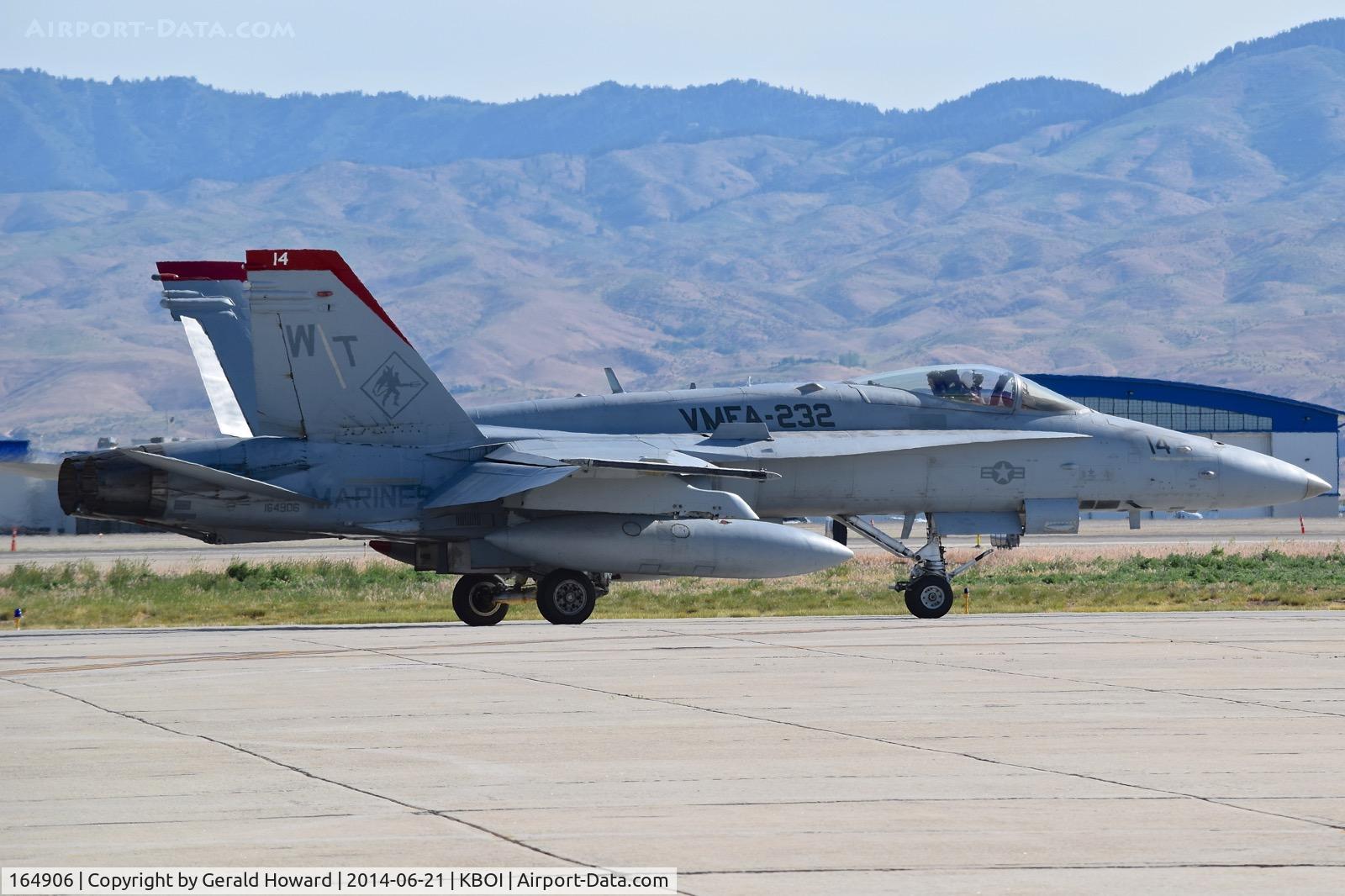 164906, McDonnell Douglas F/A-18C Hornet C/N 1238/C365, Taxiing on Bravo.  VMFA-232 