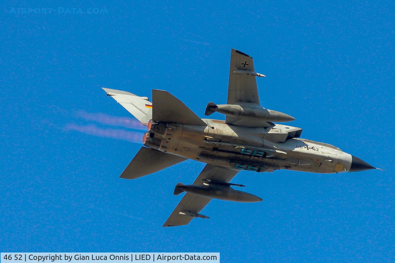 46 52, Panavia Tornado ECR C/N 894/GS285/4352, TAKEOFF