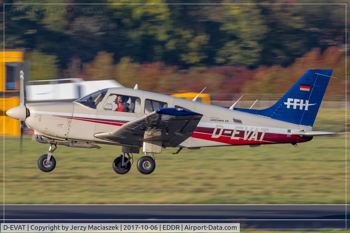 D-EVAT, Piper PA-28-181 Cherokee Archer II C/N 288590057, Piper PA-28-181