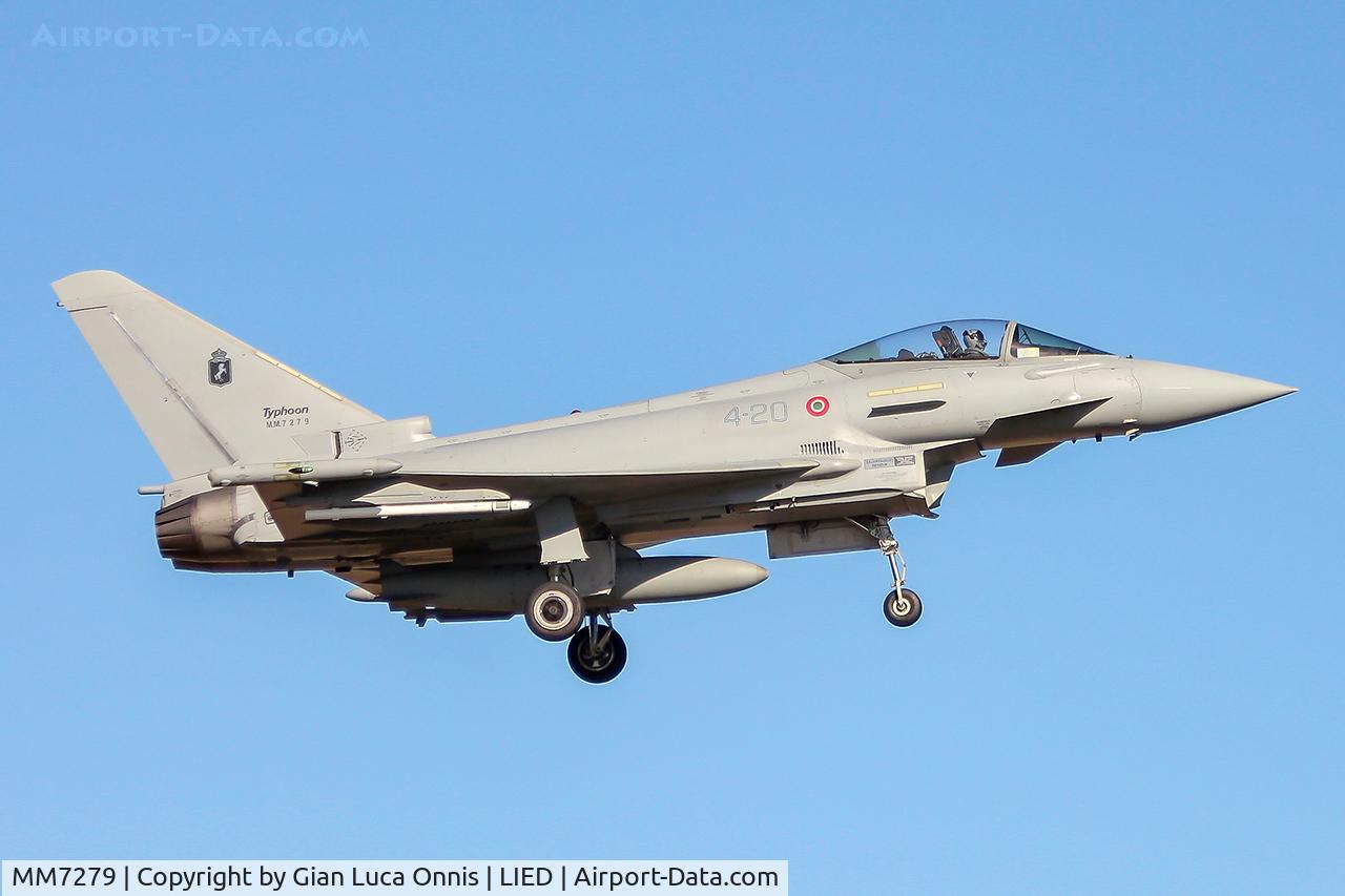 MM7279, Eurofighter F-2000A Typhoon C/N IS011, LANDING