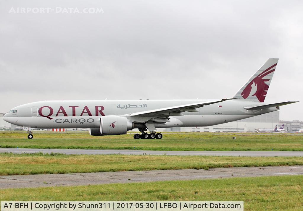 A7-BFH, 2015 Boeing 777-FDZ C/N 42298, Taxiing holding point rwy 32R for departure...