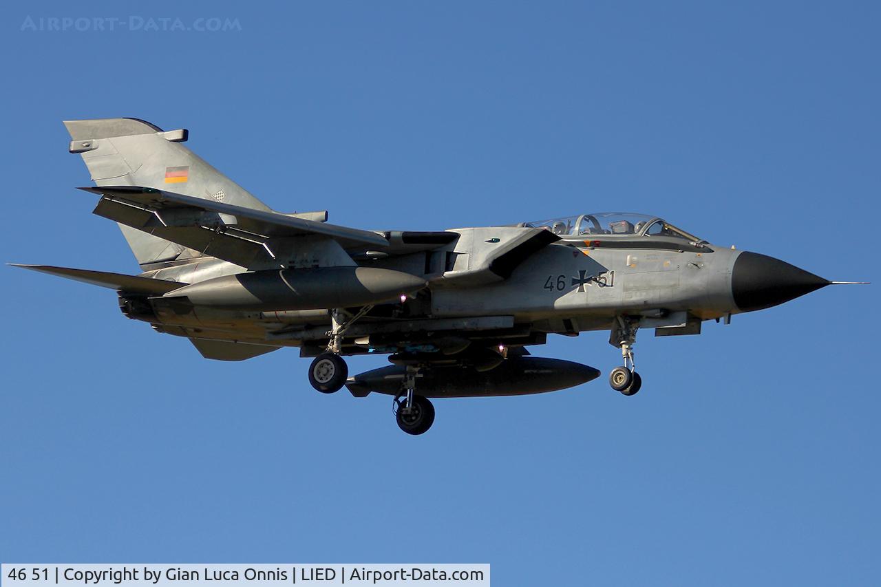 46 51, Panavia Tornado ECR C/N 890/GS284/4351, LANDING