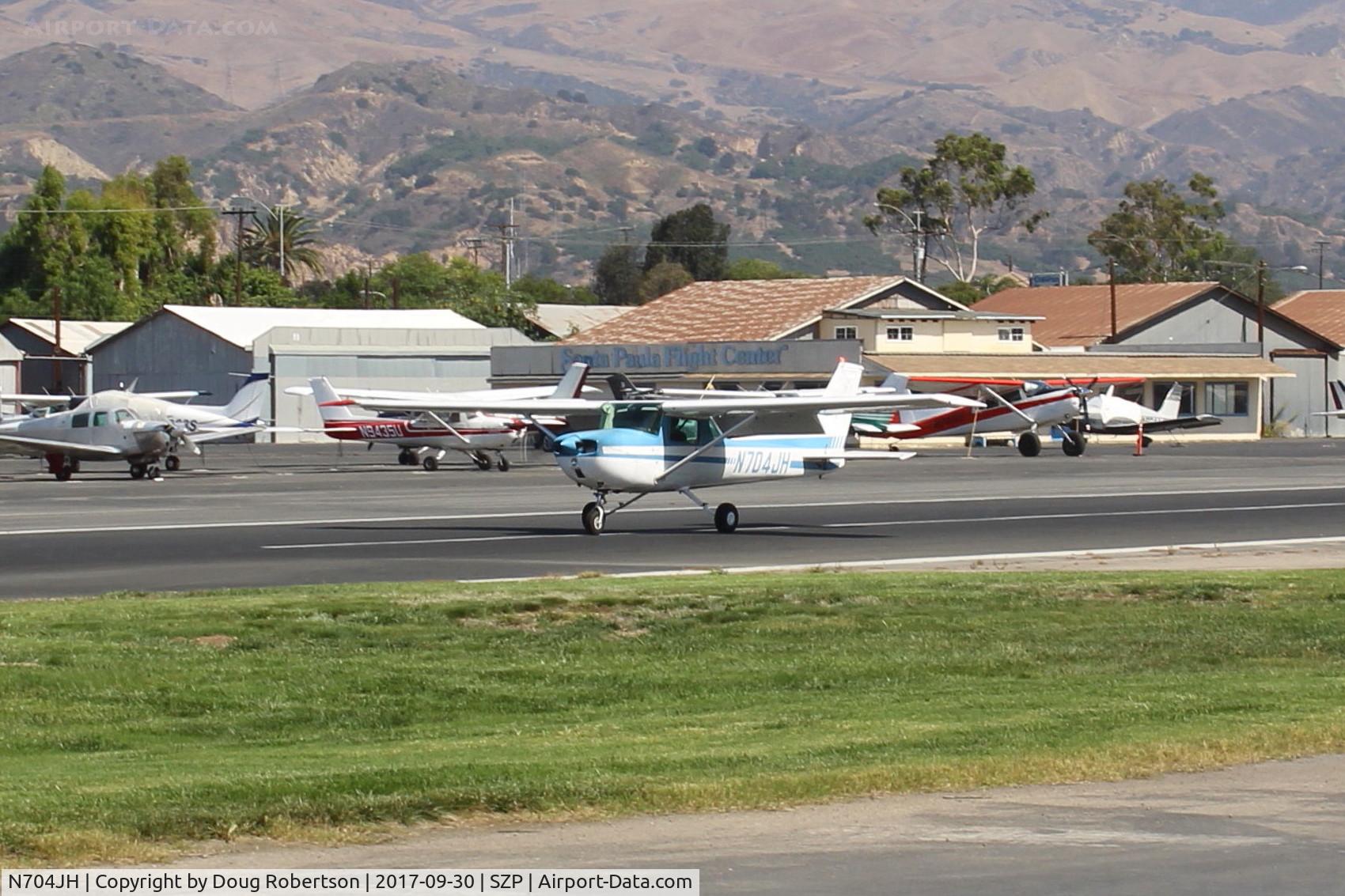 N704JH, 1976 Cessna 150M C/N 15078644, 1976 Cessna 150M, Continental O-200 100 Hp, landing roll Rwy 22