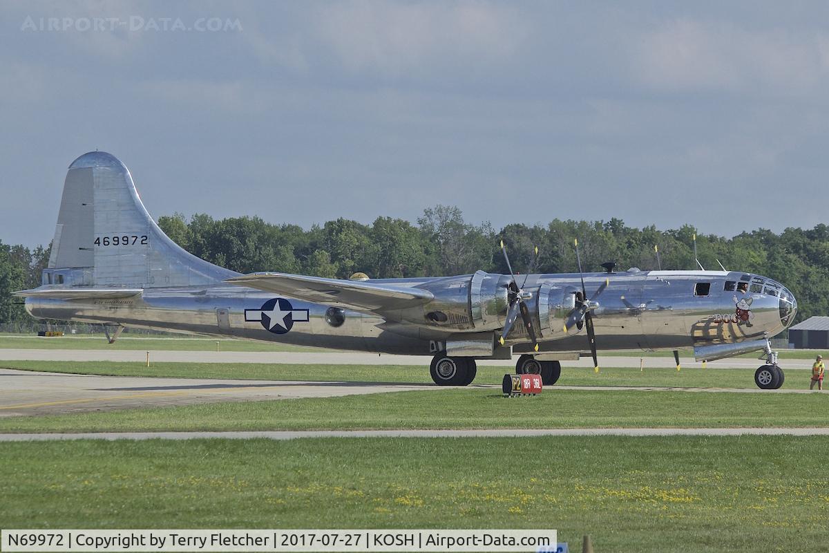 N69972, 1944 Boeing TB-29 (B-29-70-BW) Superfortress C/N 10804, At 2017 EAA AirVenture at Oshkosh