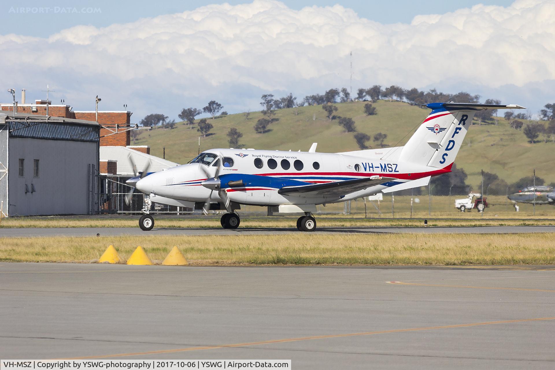 VH-MSZ, 2014 Beech B200C King Air King Air C/N BL-171, Royal Flying Doctor Service (VH-MSZ) Beechcraft Super King Air B200C taxiing at Wagga Wagga Airport