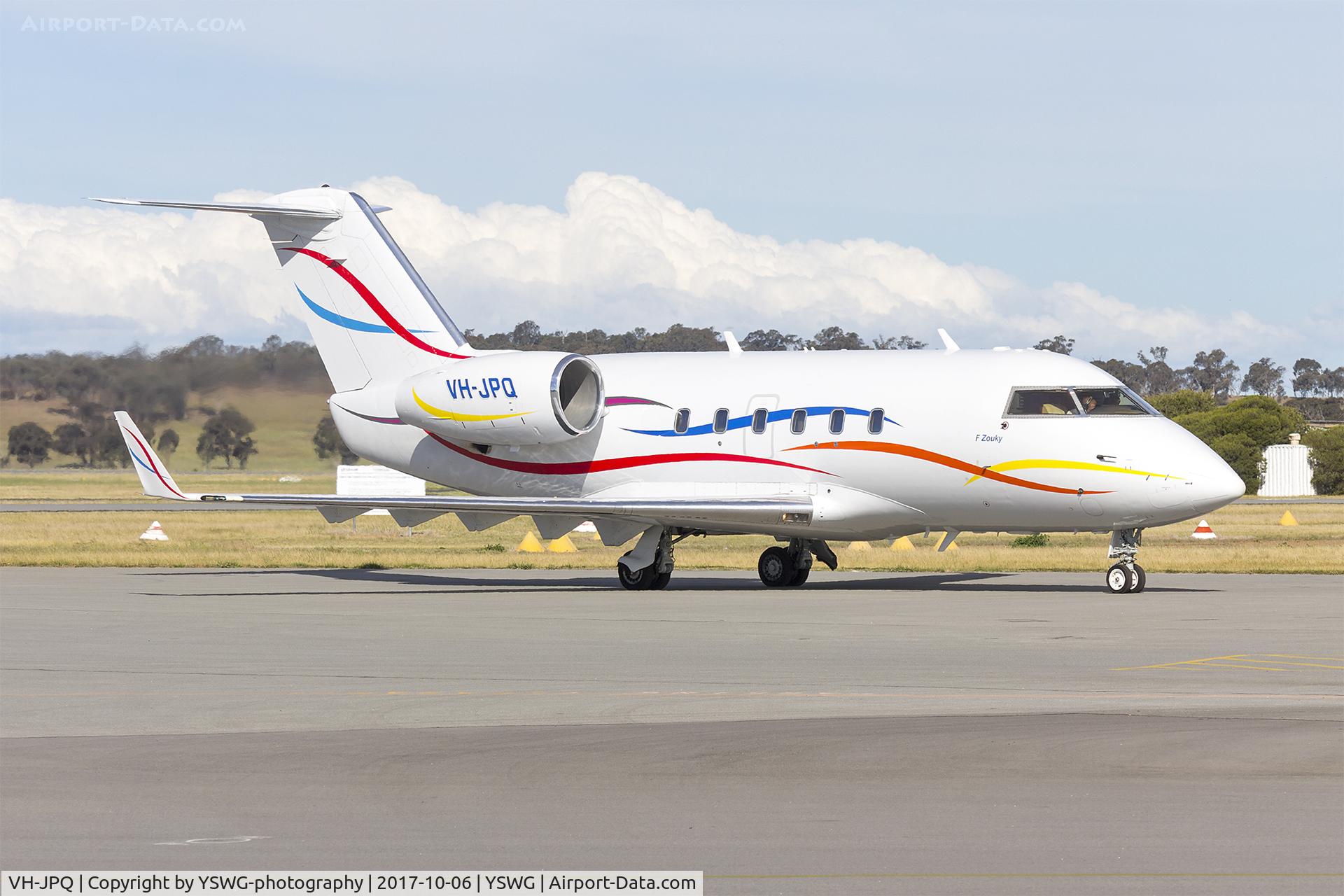 VH-JPQ, 1981 Canadair Challenger 600 (CL600-1A11) C/N 1012, Australian Jet Corporate Jet Centres (VH-JPQ) Canadair CL-600-1A11 Challenger 600 taxiing at Wagga Wagga Airport