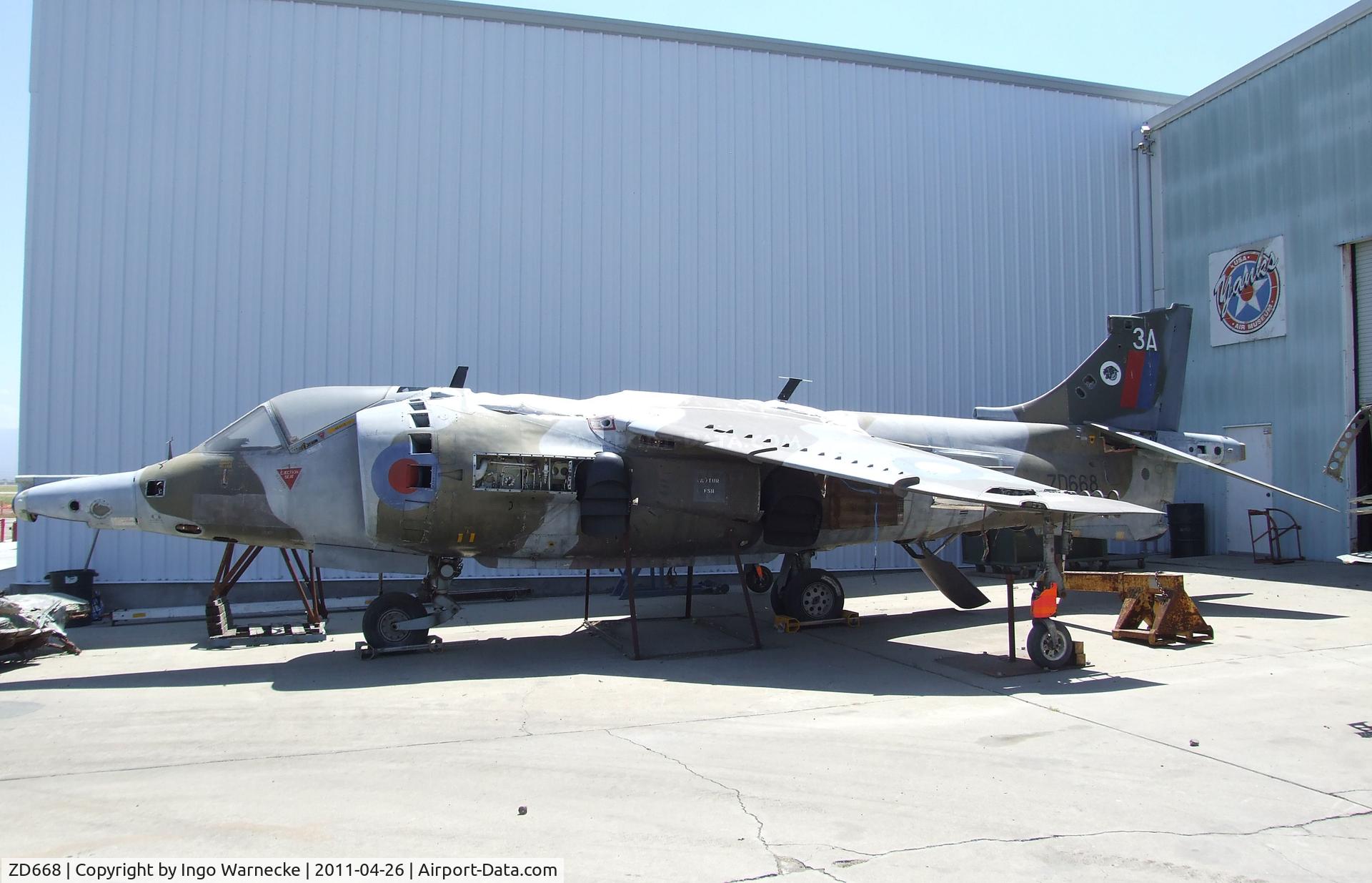 ZD668, 1986 Hawker Siddeley Harrier GR.3 C/N 712229, Hawker Siddeley Harrier GR3 at the Yanks Air Museum, Chino CA