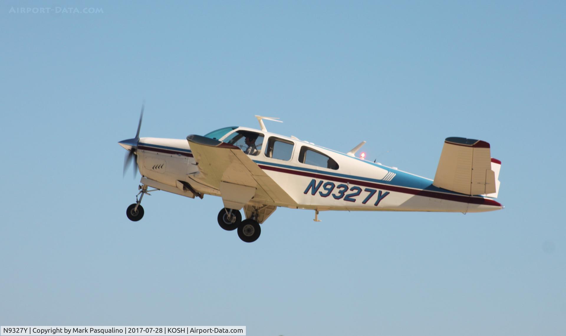 N9327Y, 1960 Beech N35 Bonanza C/N D-6581, Beech N35