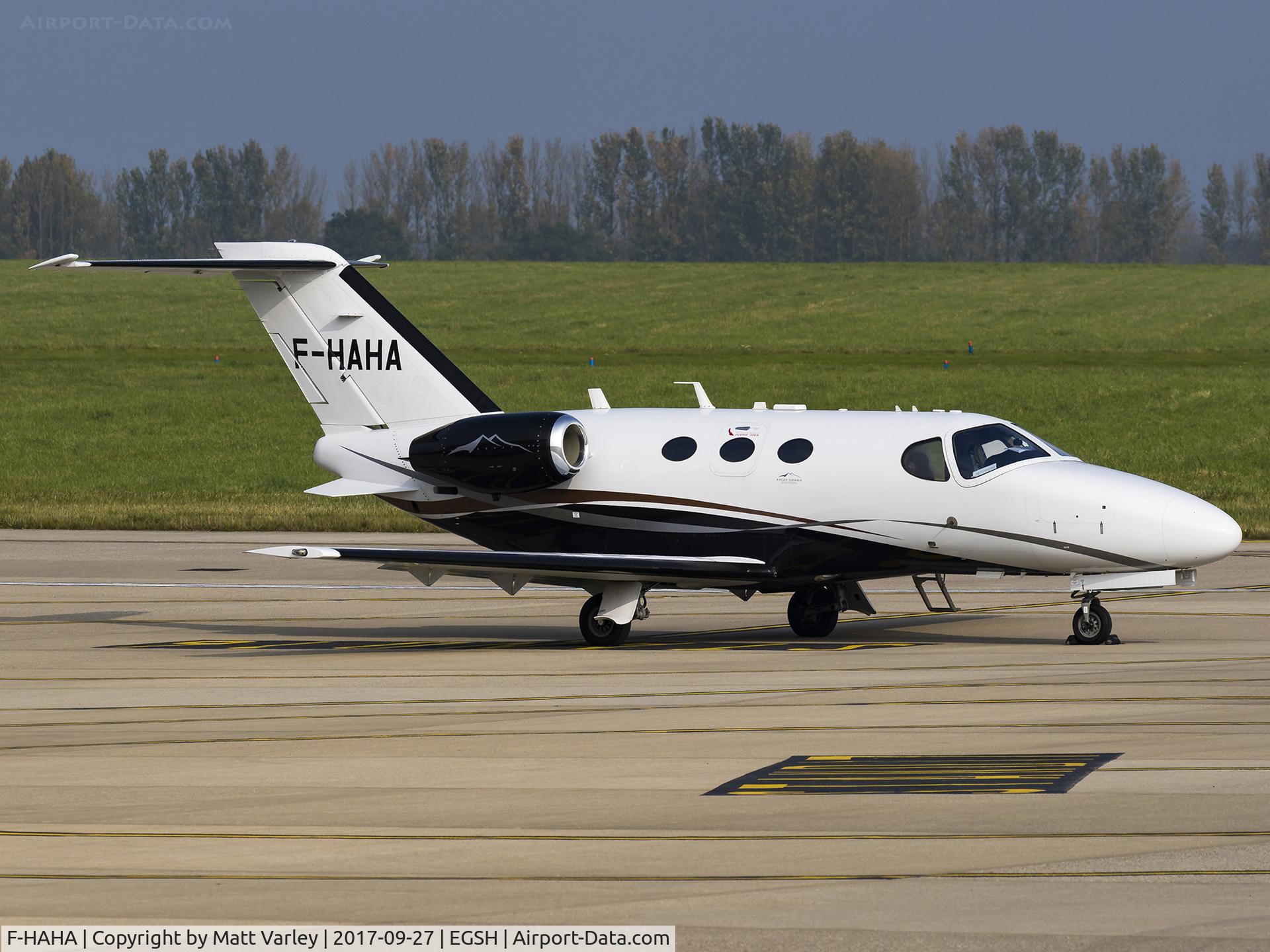 F-HAHA, 2012 Cessna 510 Citation Mustang Citation Mustang C/N 510-0405, On stand