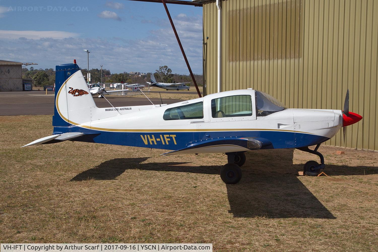 VH-IFT, 1977 American Aviation AA-5B Traveler C/N AA5B-0621, Camden Airport NSW 2017
