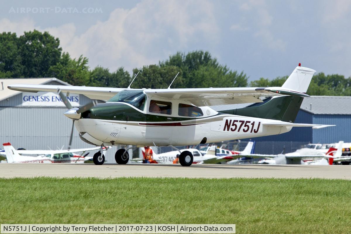 N5751J, 1971 Cessna 210K Centurion C/N 21059451, At 2017 EAA AirVenture at Oshkosh