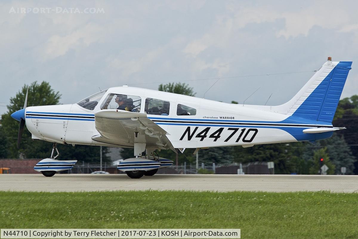 N44710, 1974 Piper PA-28-151 Warrior C/N 28-7515012, At 2017 EAA AirVenture at Oshkosh