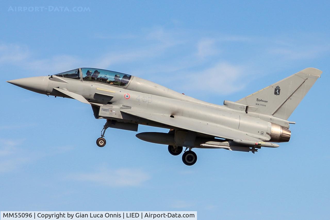 MM55096, Eurofighter TF-2000A Typhoon C/N T005, landing