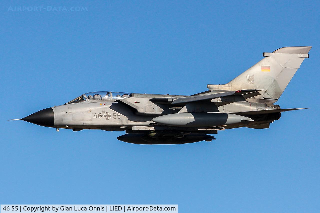 46 55, Panavia Tornado ECR C/N 900/GS288/4355, LOW PASS
